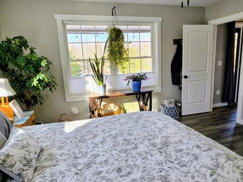 32 Patriot Place Standish ME 04084