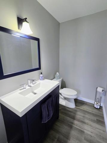 32 Patriot Place Standish ME 04084