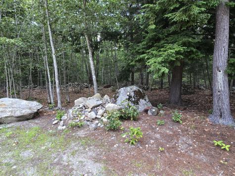 32 Patriot Place Standish ME 04084