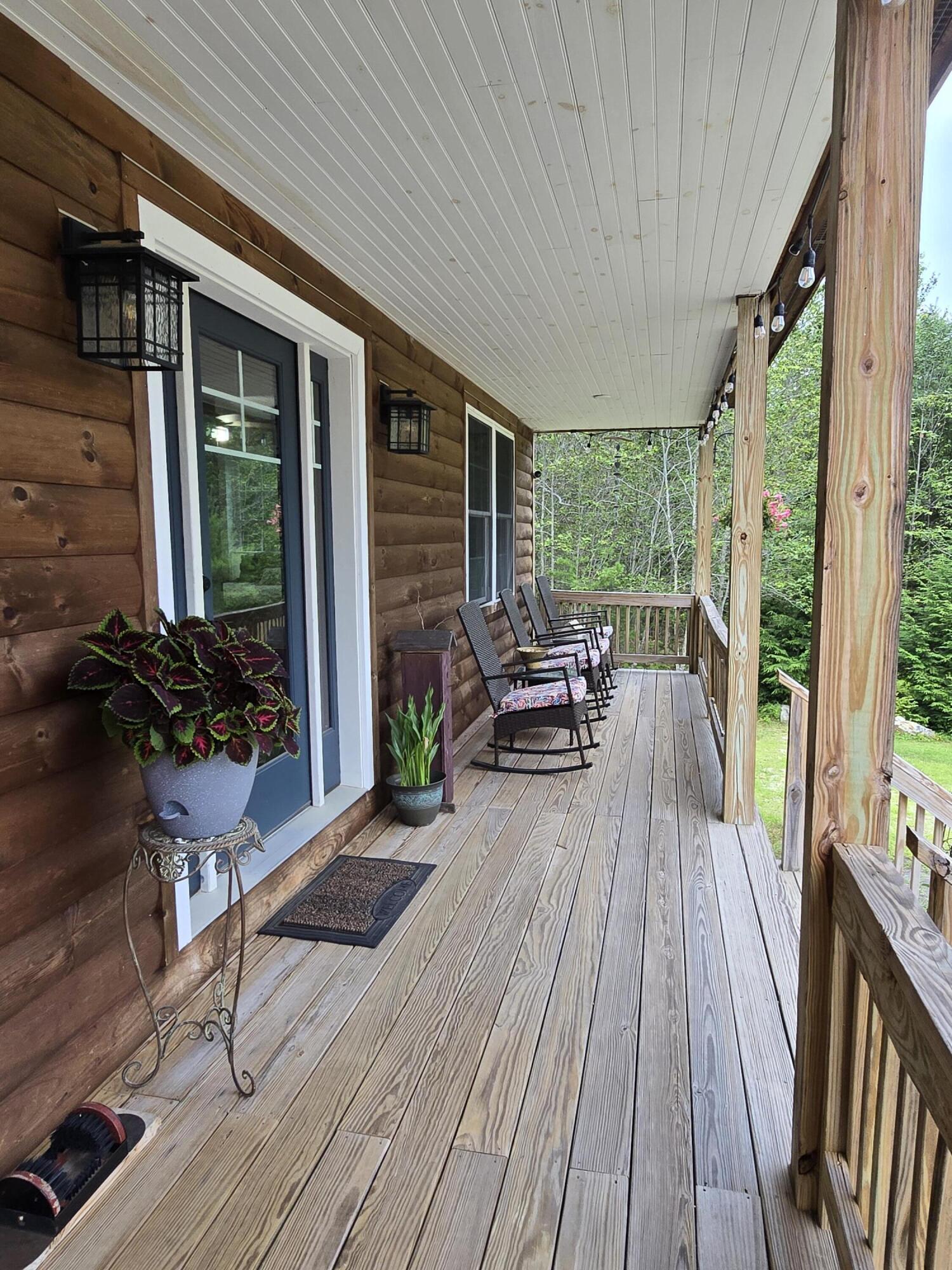 32 Patriot Place Standish ME 04084