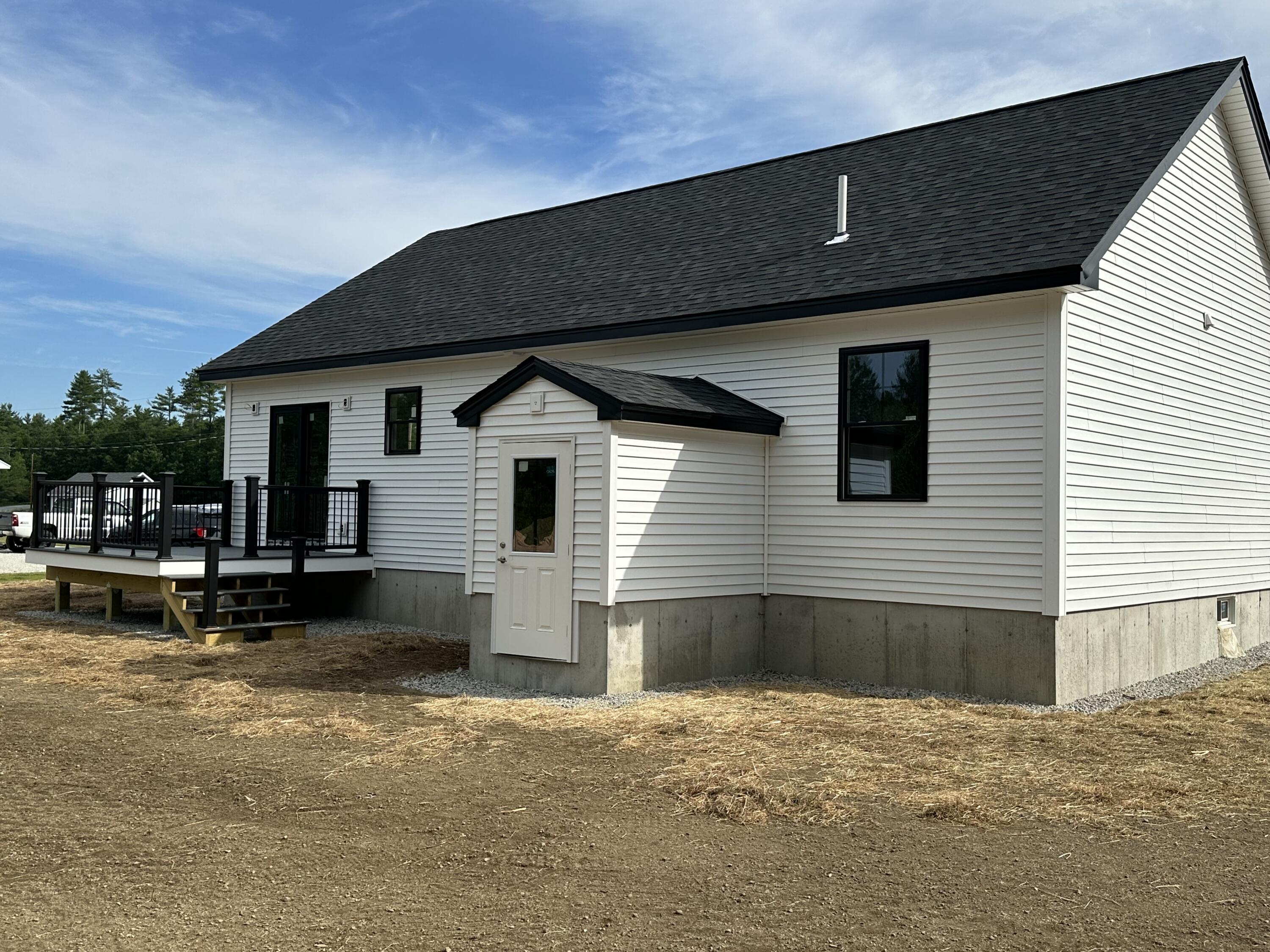 17 Emma's Way Limerick ME 04048