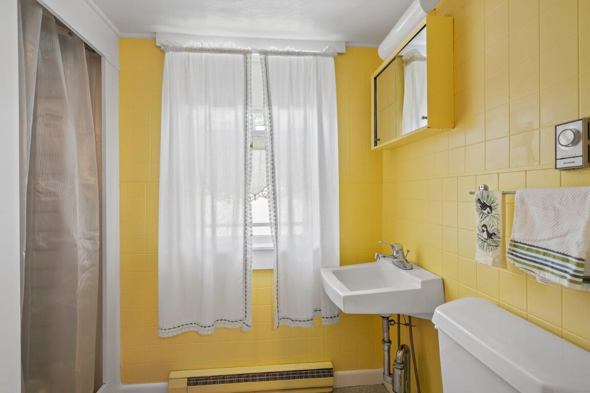 61 Van Horn Road Boothbay ME 04544