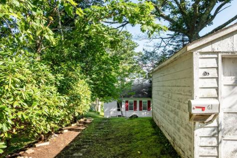 61 Van Horn Road Boothbay ME 04544