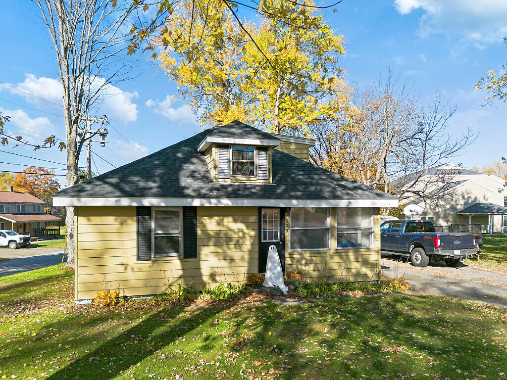 229 Highland Avenue Gardiner ME 04345