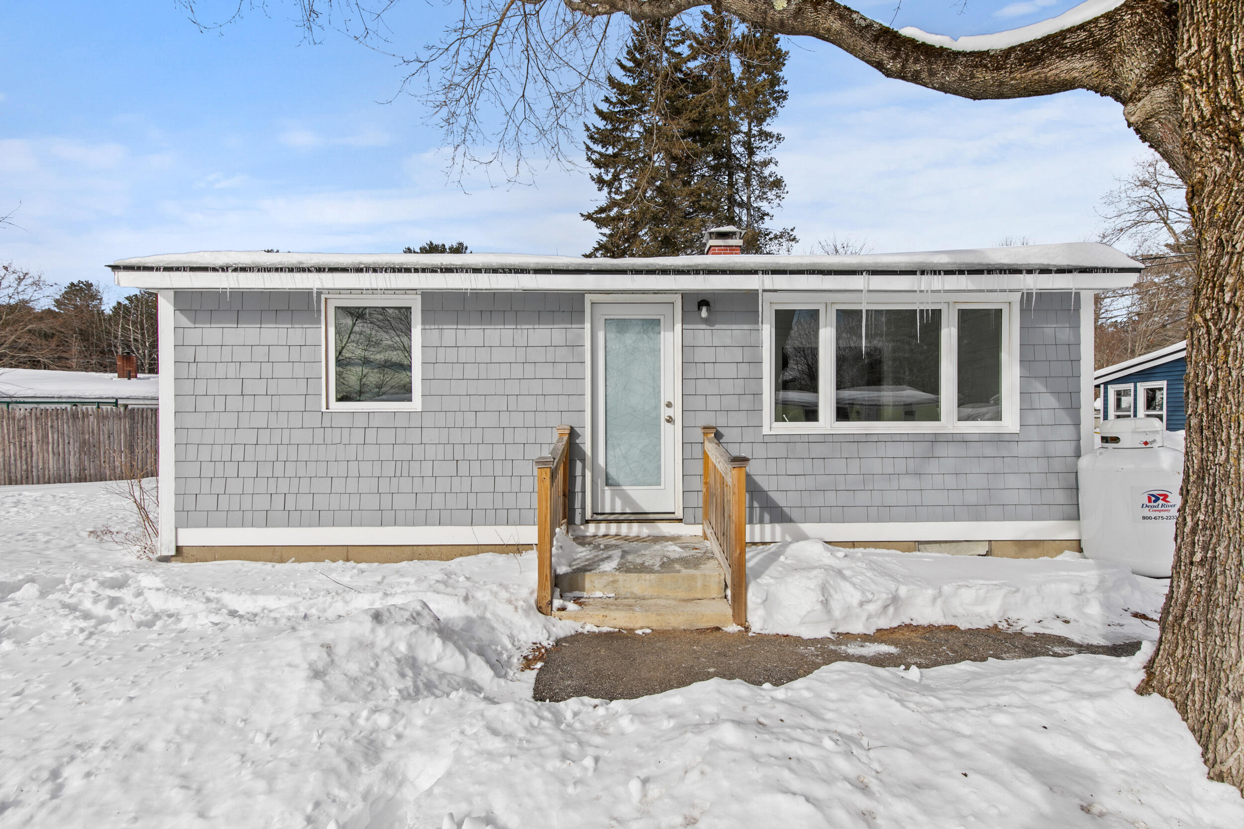 15 Sterling Road Auburn ME 04210