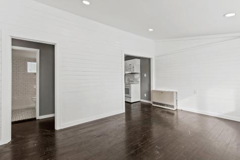 15 Sterling Road Auburn ME 04210