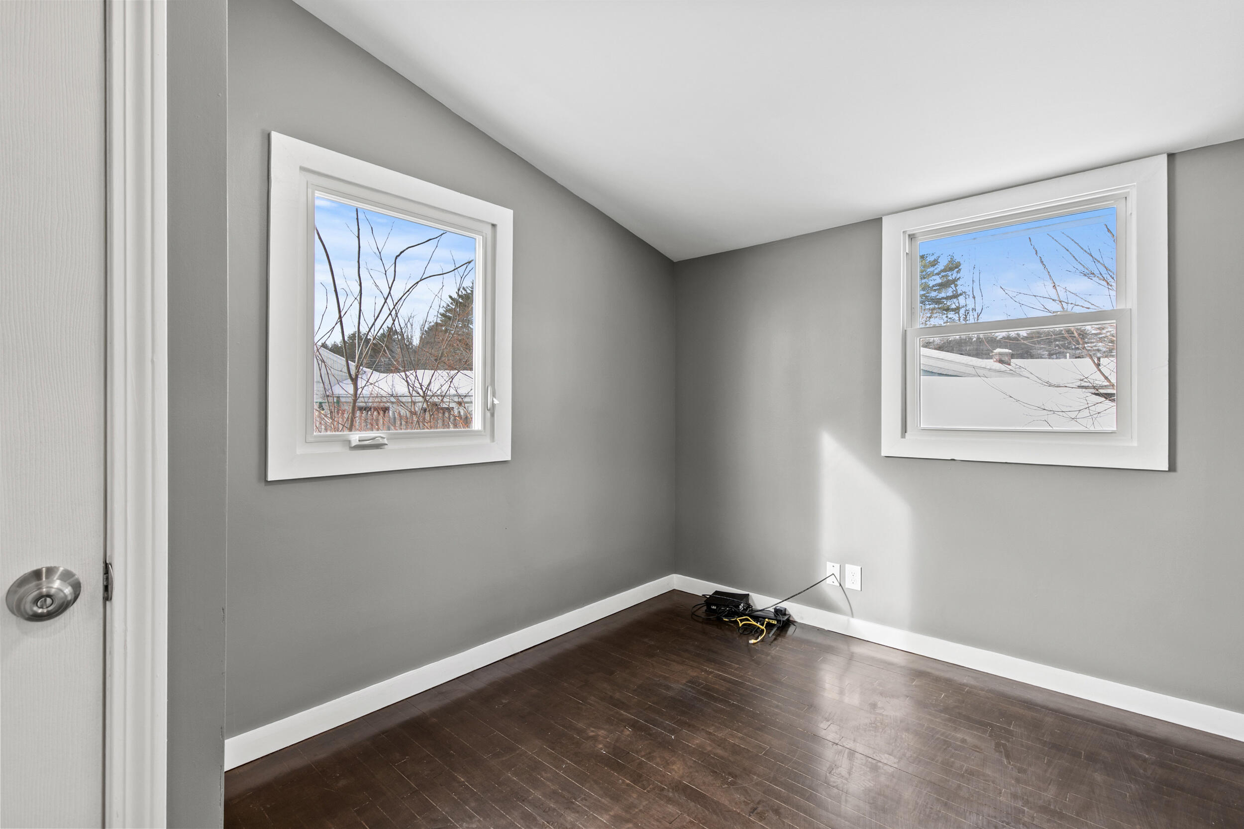 15 Sterling Road Auburn ME 04210