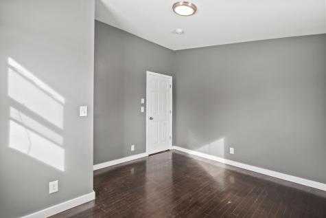 15 Sterling Road Auburn ME 04210