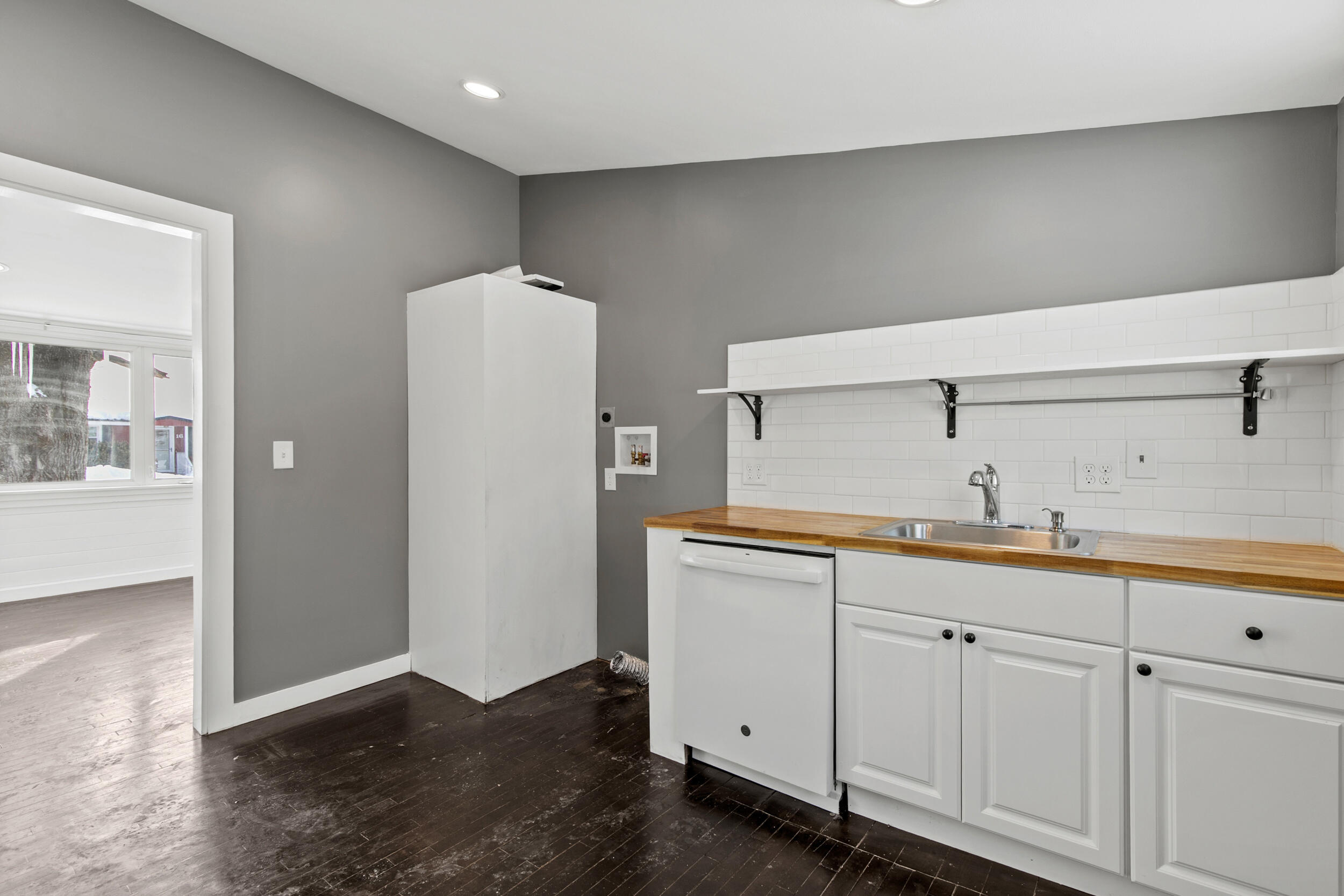 15 Sterling Road Auburn ME 04210