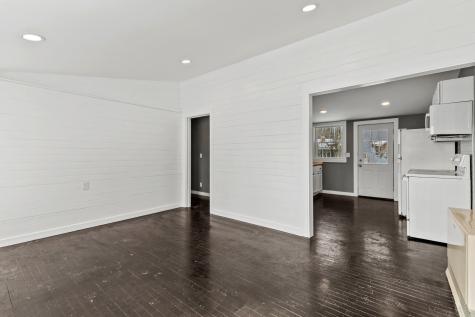 15 Sterling Road Auburn ME 04210