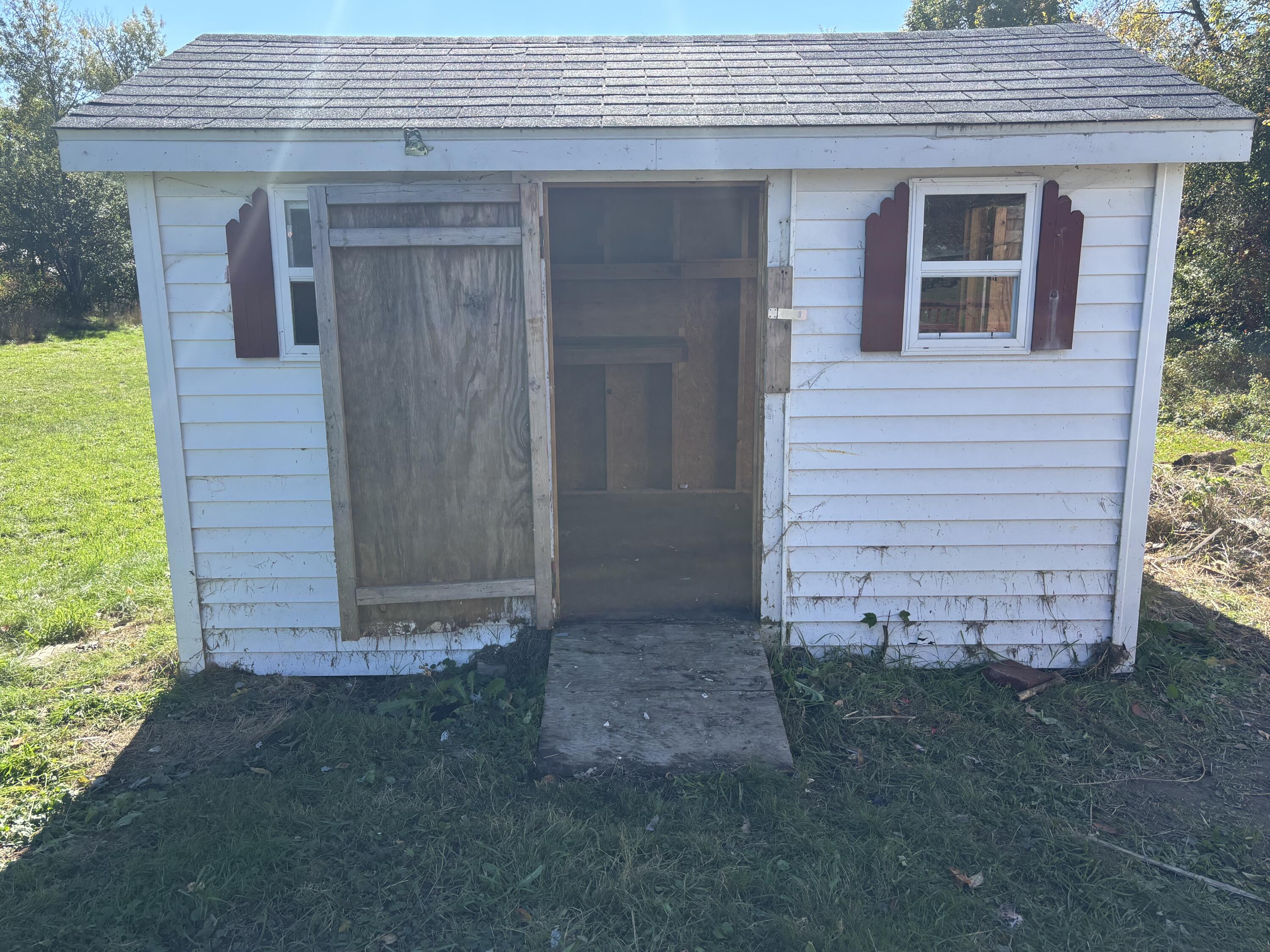 50 Pleasant Street Hartland ME 04943