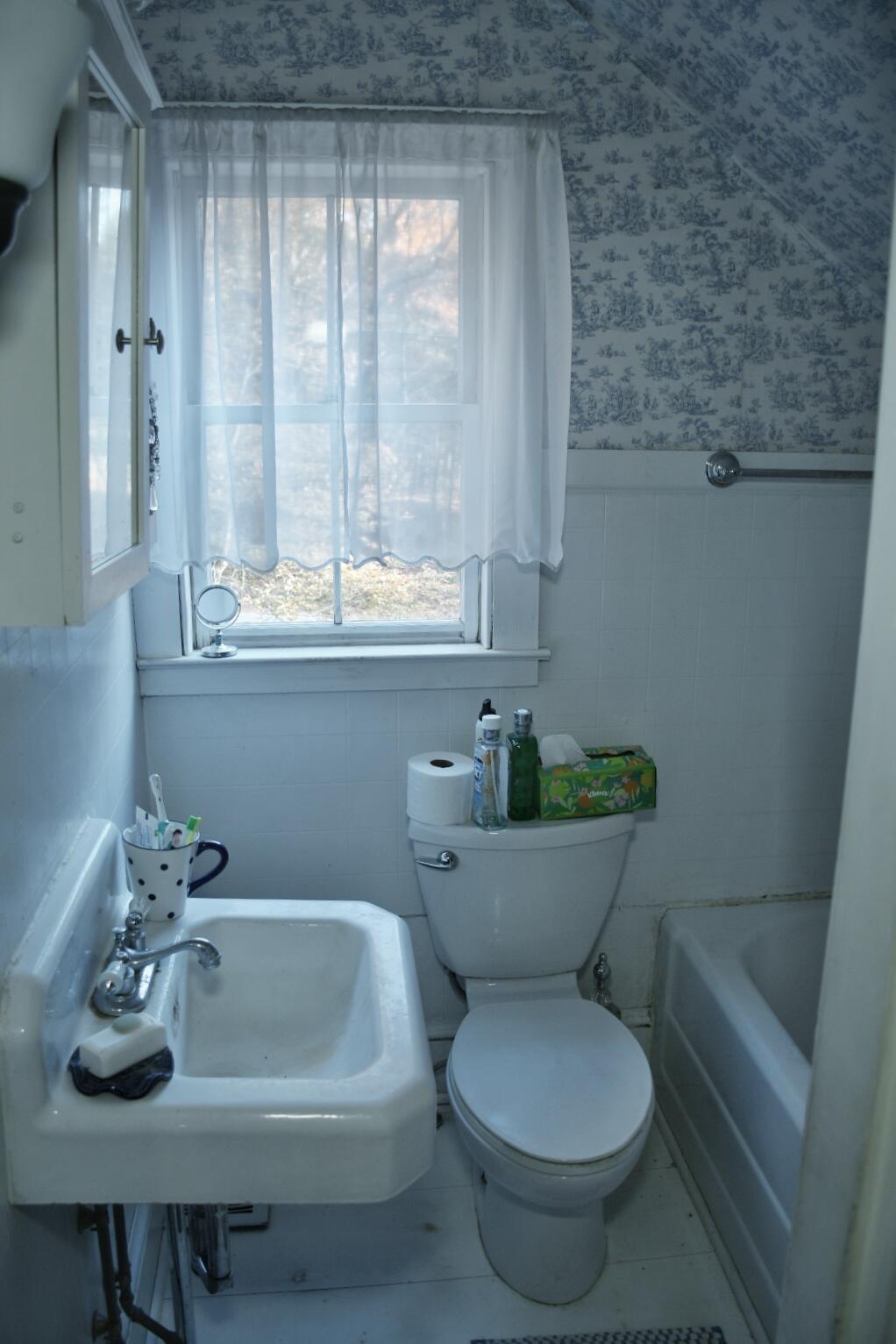 213 Burnham Road Gorham ME 04038