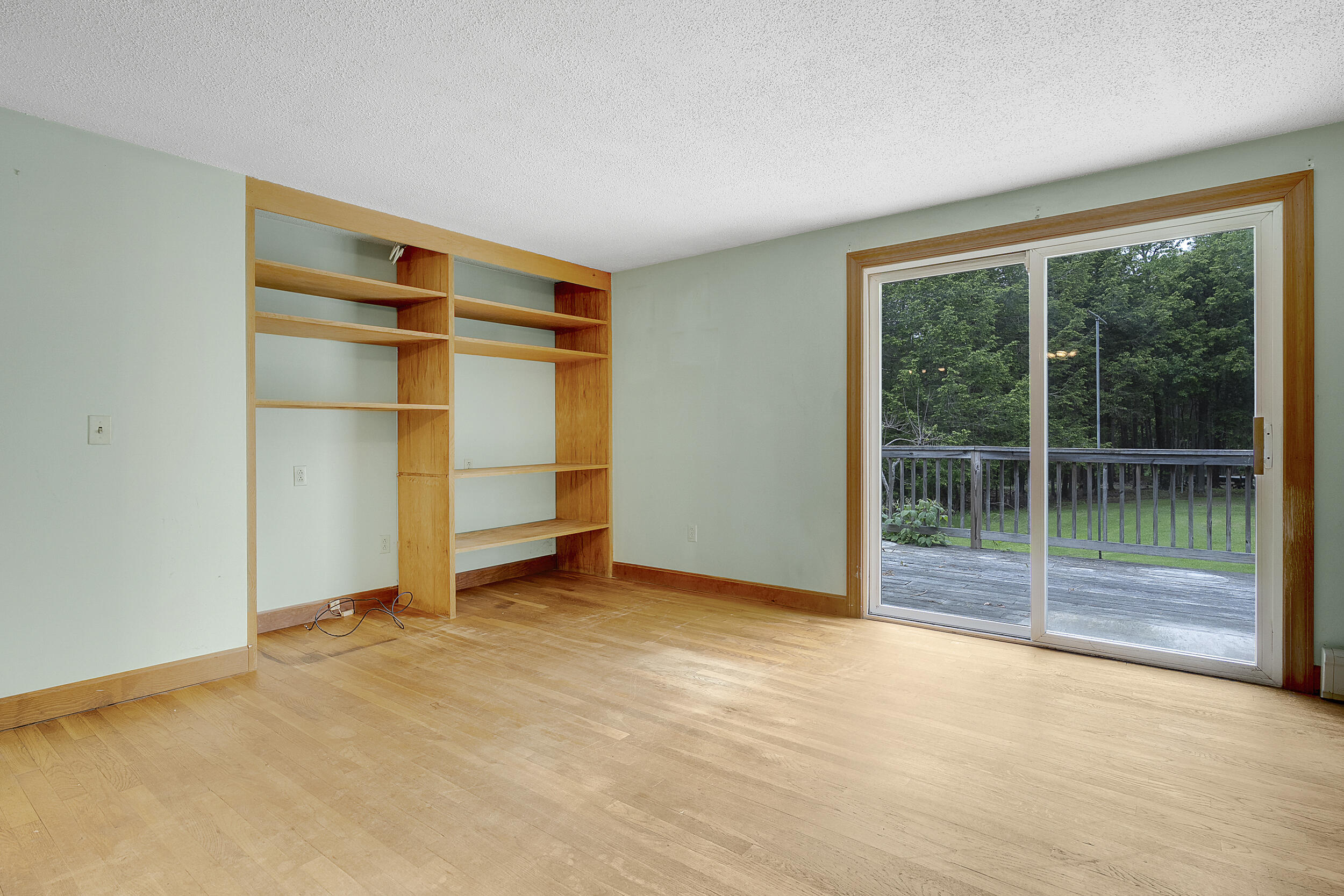 31 West Bay Bridge Road Topsham ME 04086