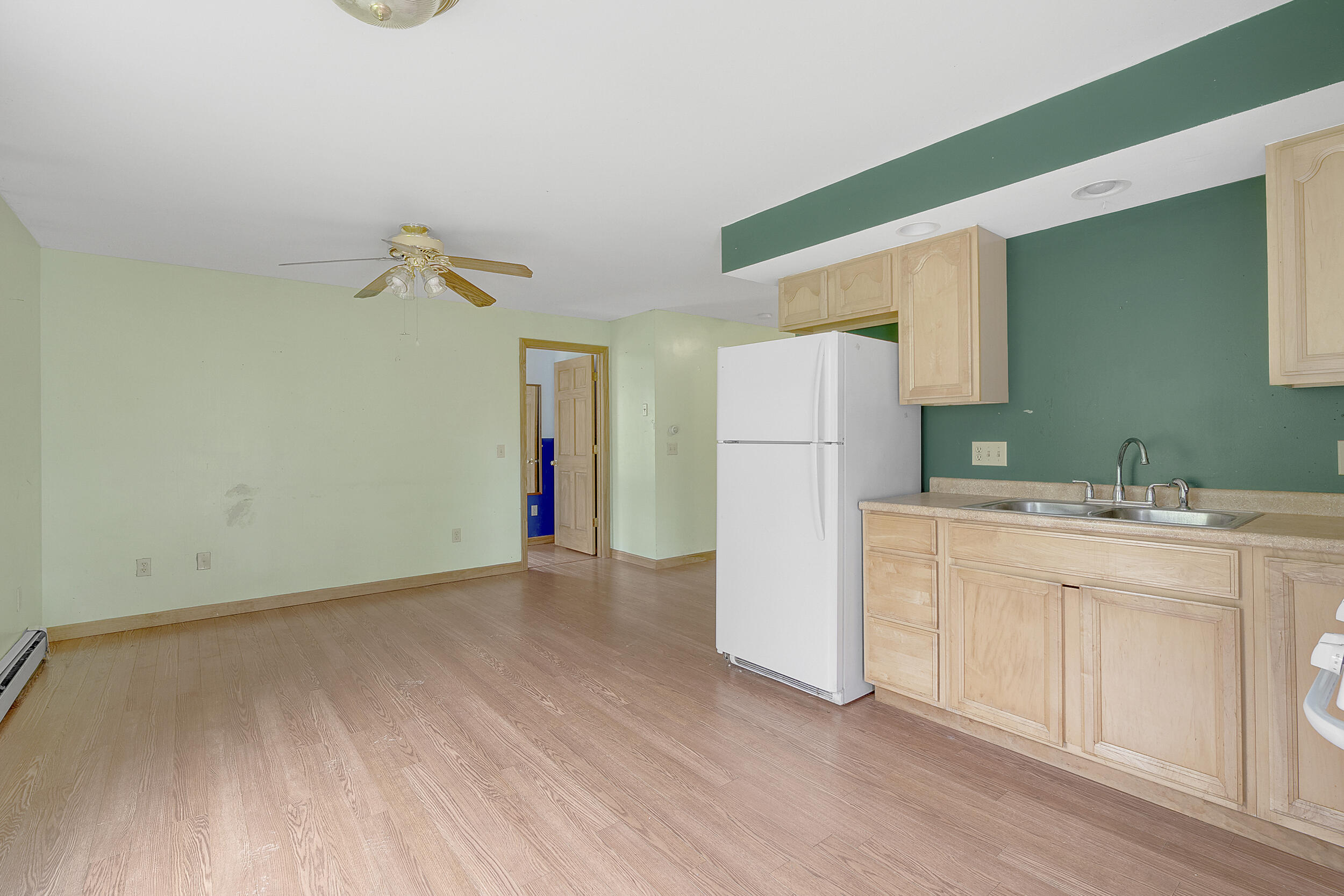 31 West Bay Bridge Road Topsham ME 04086