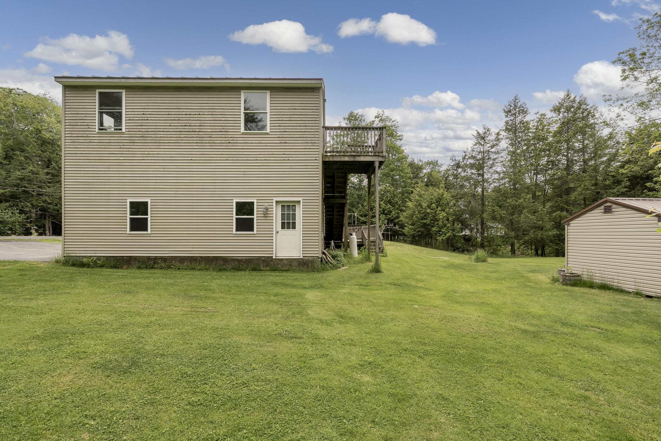 31 West Bay Bridge Road Topsham ME 04086