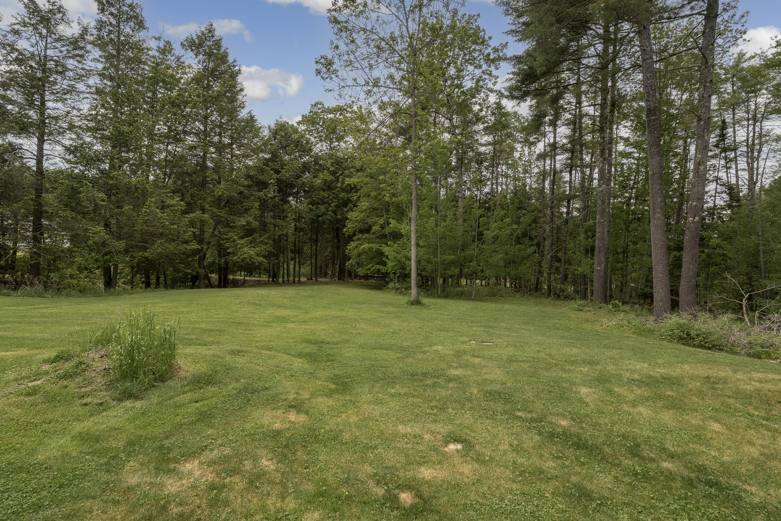 31 West Bay Bridge Road Topsham ME 04086