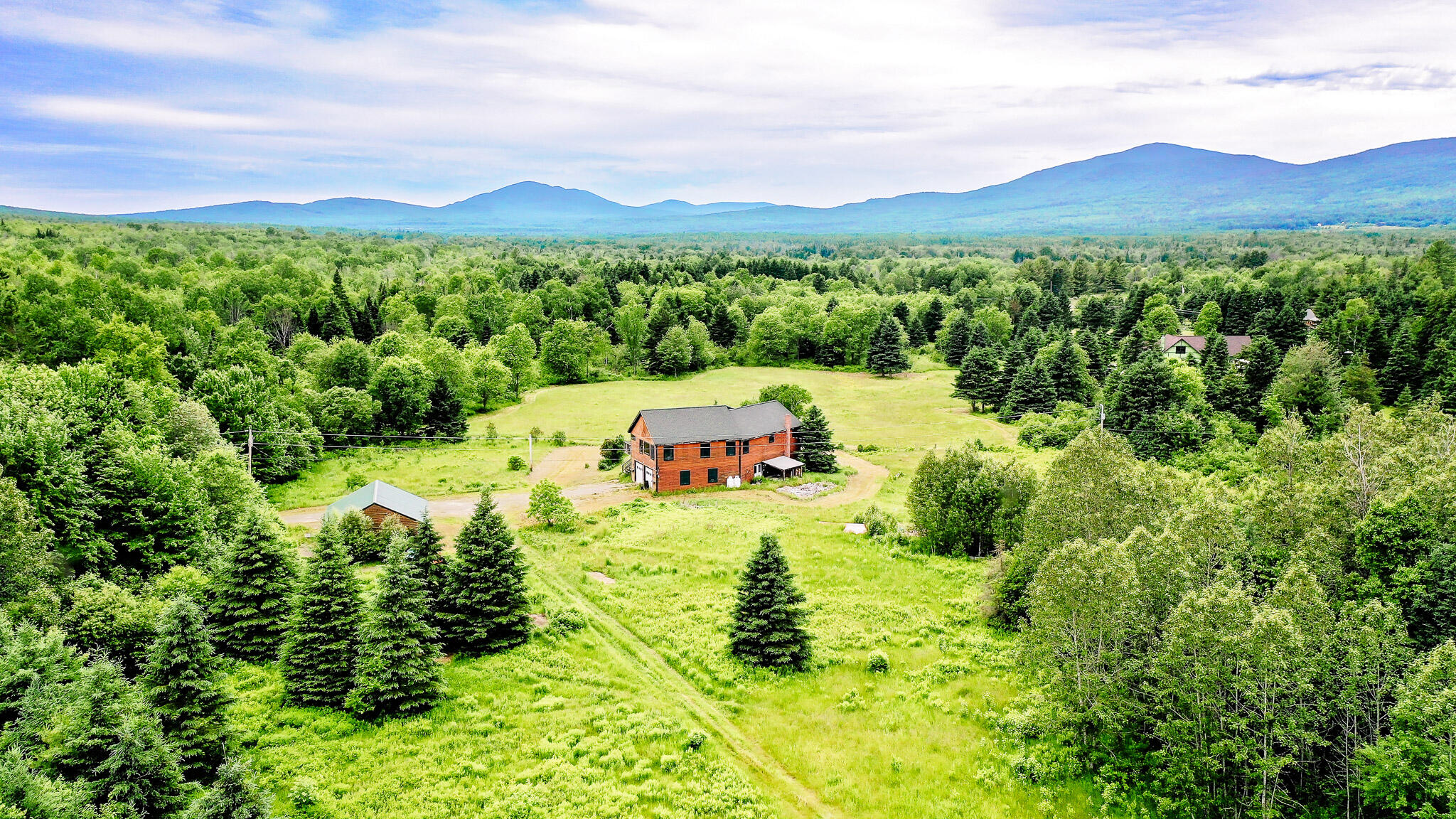 110 Narrow Gauge Road Coplin Plt ME 04982