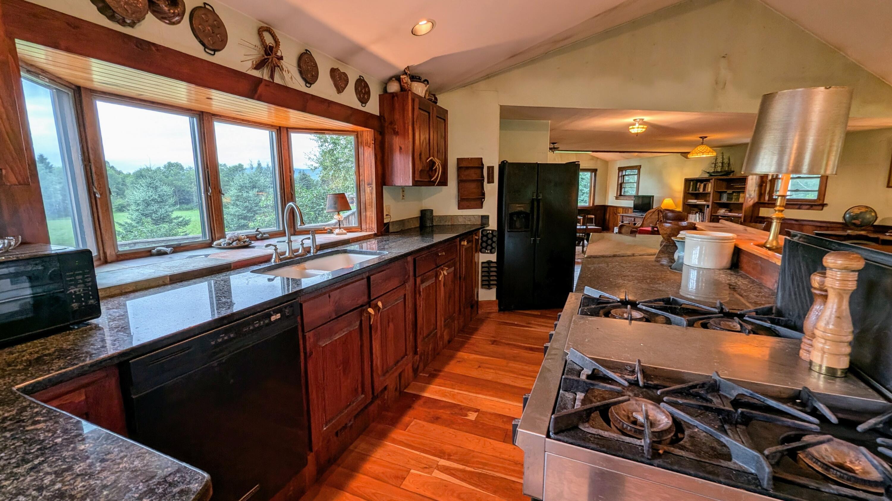 110 Narrow Gauge Road Coplin Plt ME 04982