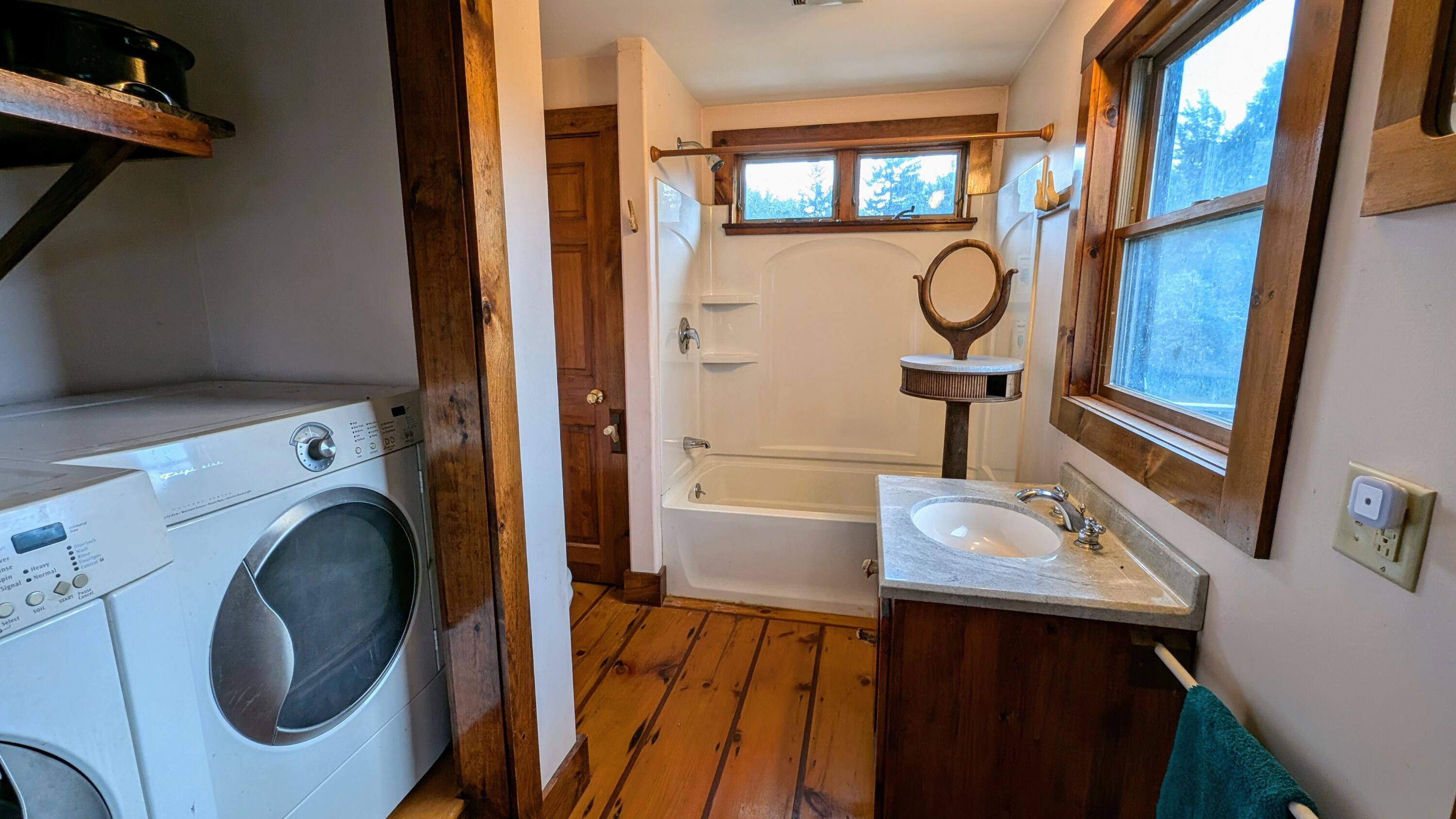 110 Narrow Gauge Road Coplin Plt ME 04982