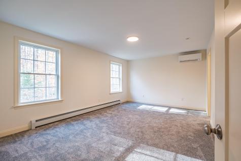 31 Woodbrey Lane Standish ME 04084