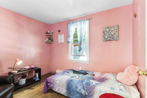 62 Emery Circle Buxton ME 04093