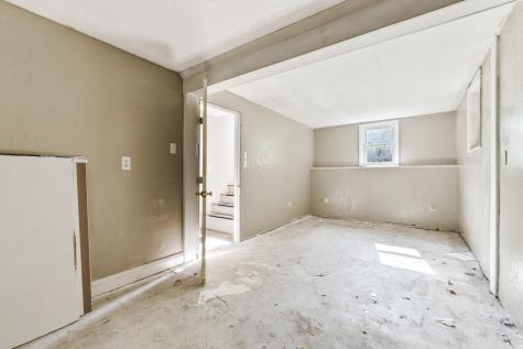 62 Emery Circle Buxton ME 04093