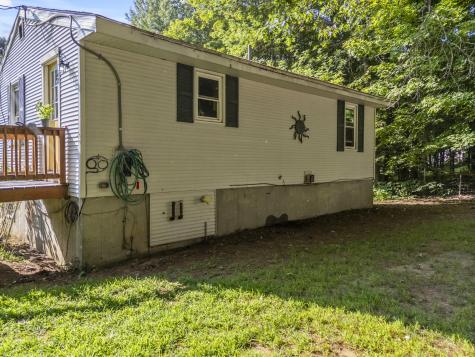 62 Emery Circle Buxton ME 04093