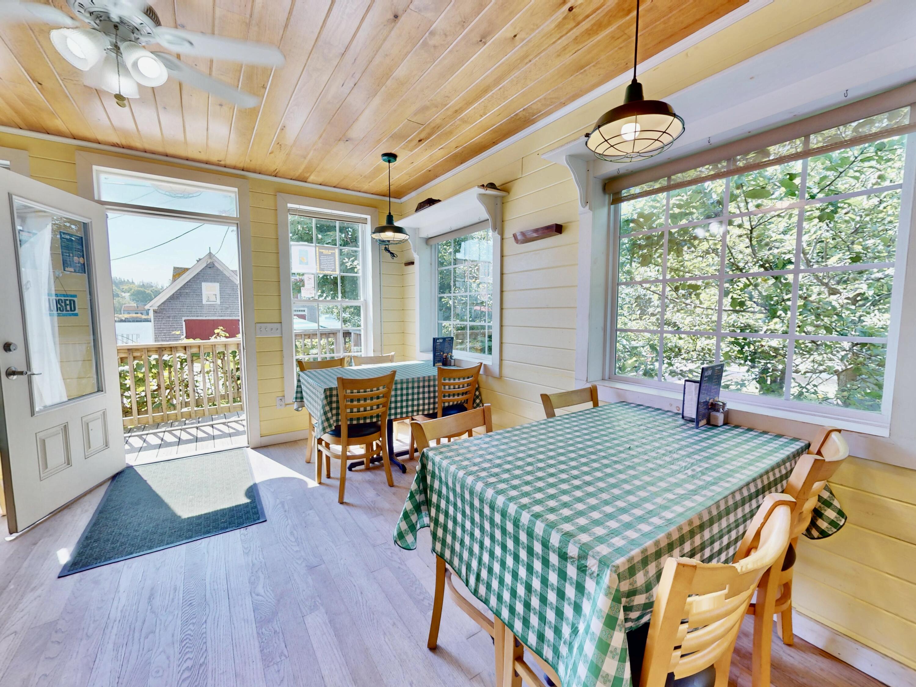 62 W Main Street Vinalhaven ME 04863