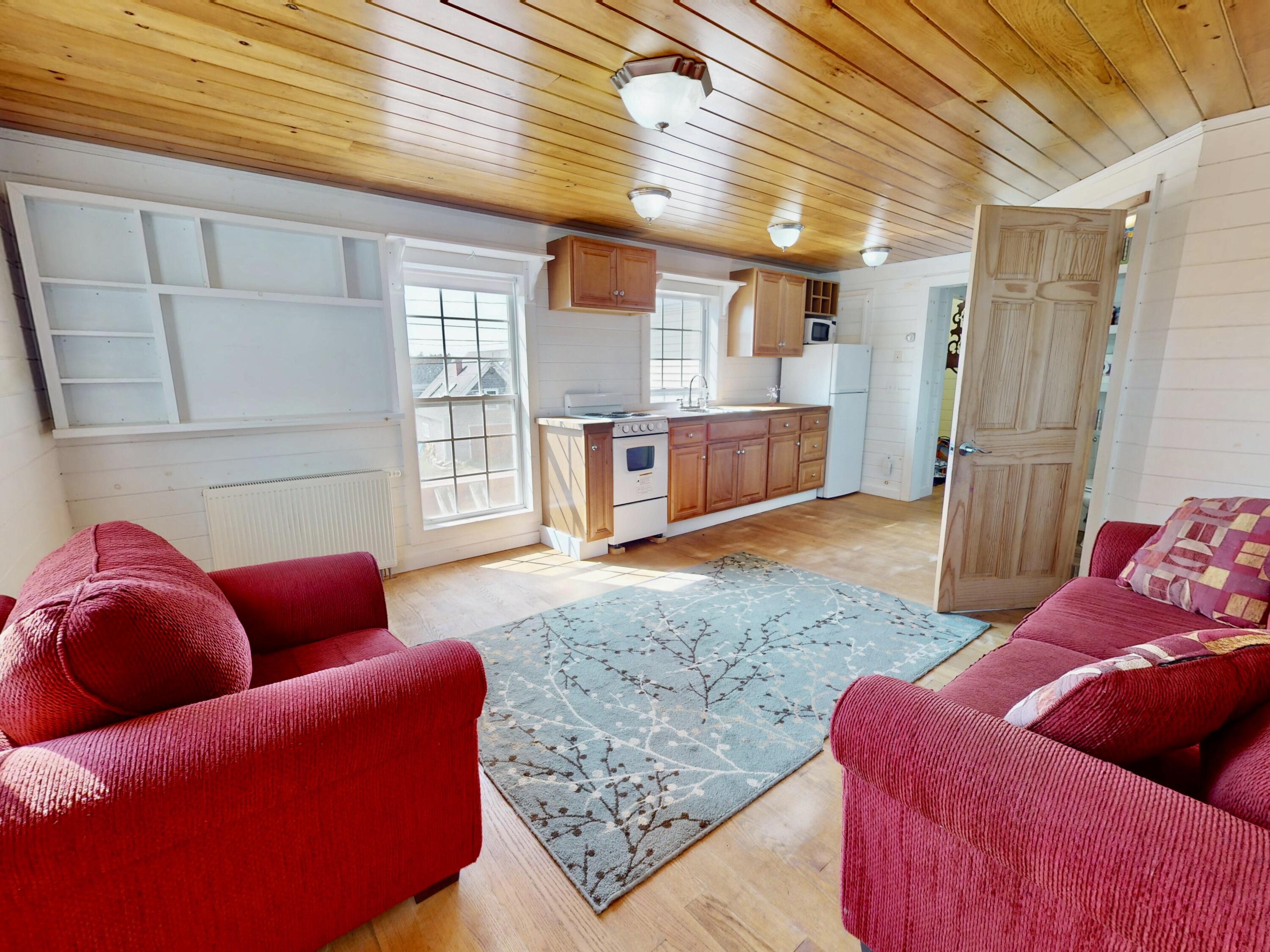 62 W Main Street Vinalhaven ME 04863