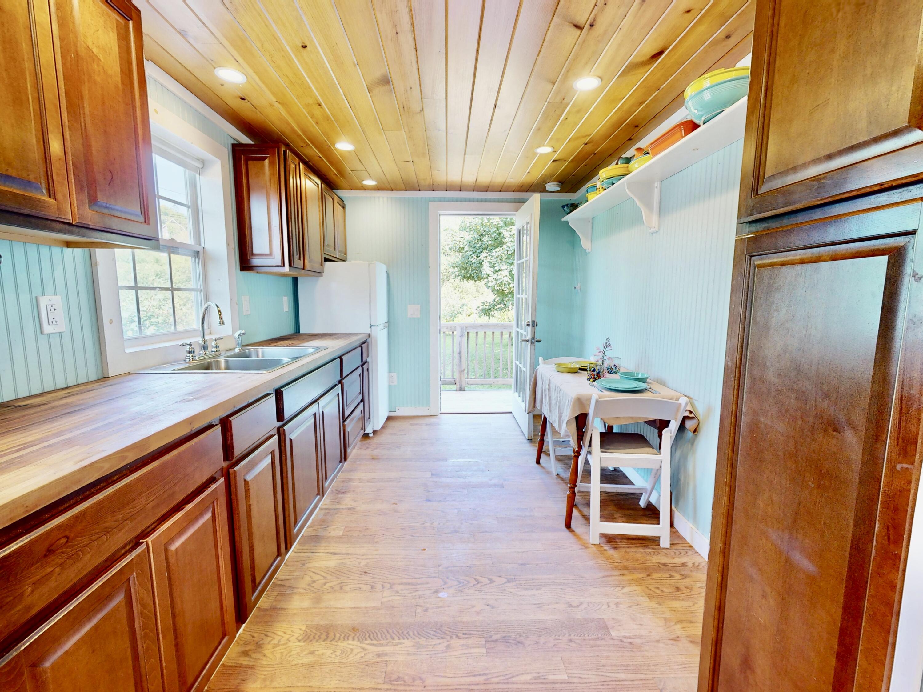62 W Main Street Vinalhaven ME 04863