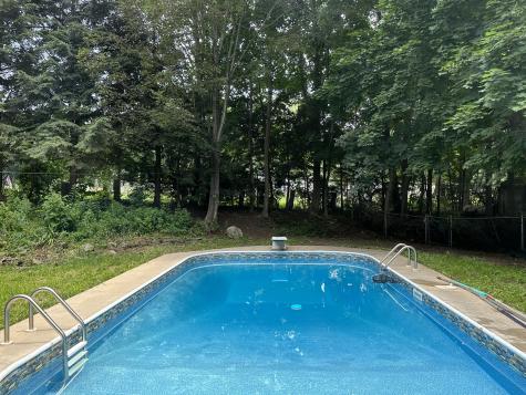 21 Hilltop Circle Yarmouth ME 04096