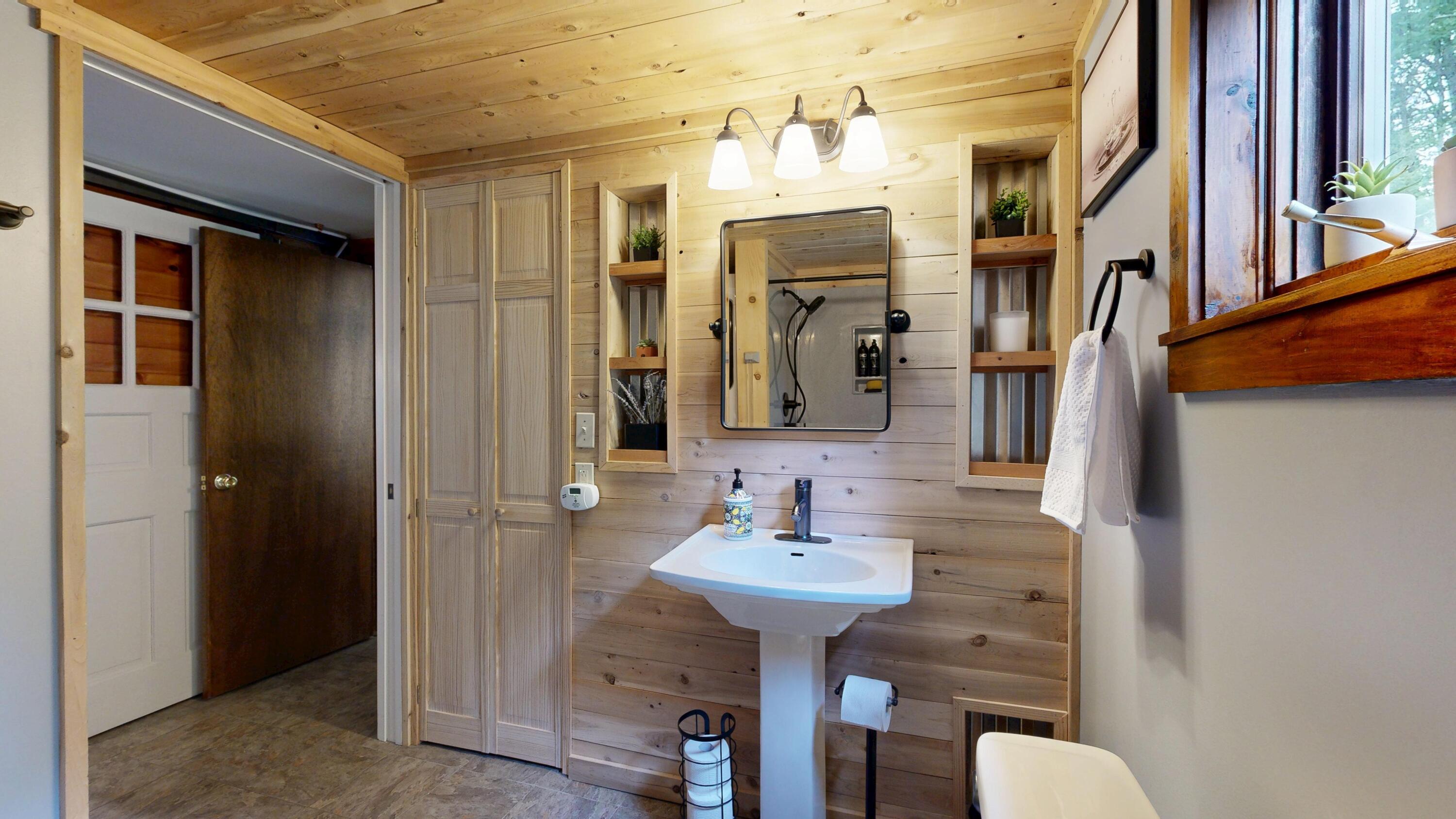 16 Shady Lane Jefferson ME 04348