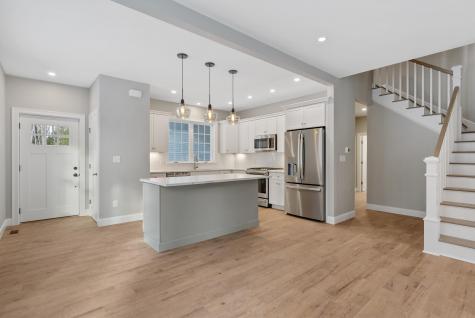 17 Longwood Drive Kennebunk ME 04043