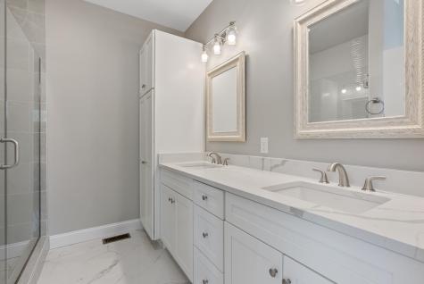 17 Longwood Drive Kennebunk ME 04043