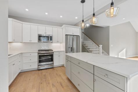17 Longwood Drive Kennebunk ME 04043
