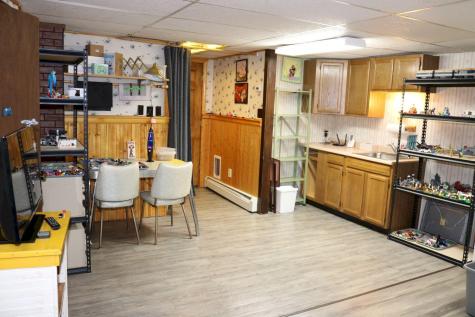 20 Spruce Street Madison ME 04950