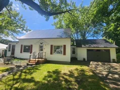 34 Cedar Street East Millinocket ME 04430