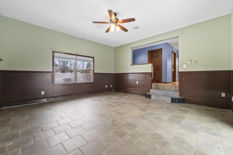 11 Woodlawn Avenue Auburn ME 04210