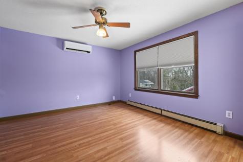 11 Woodlawn Avenue Auburn ME 04210