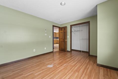 11 Woodlawn Avenue Auburn ME 04210