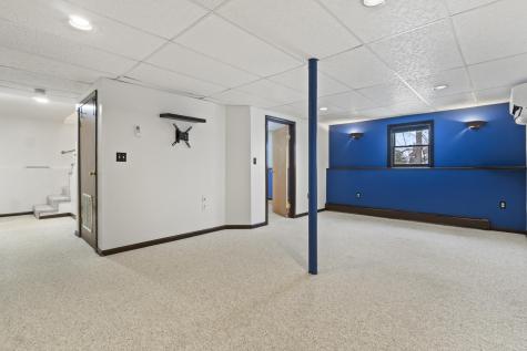 11 Woodlawn Avenue Auburn ME 04210