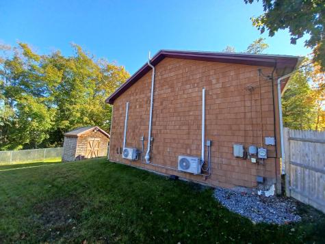 11 Woodlawn Avenue Auburn ME 04210