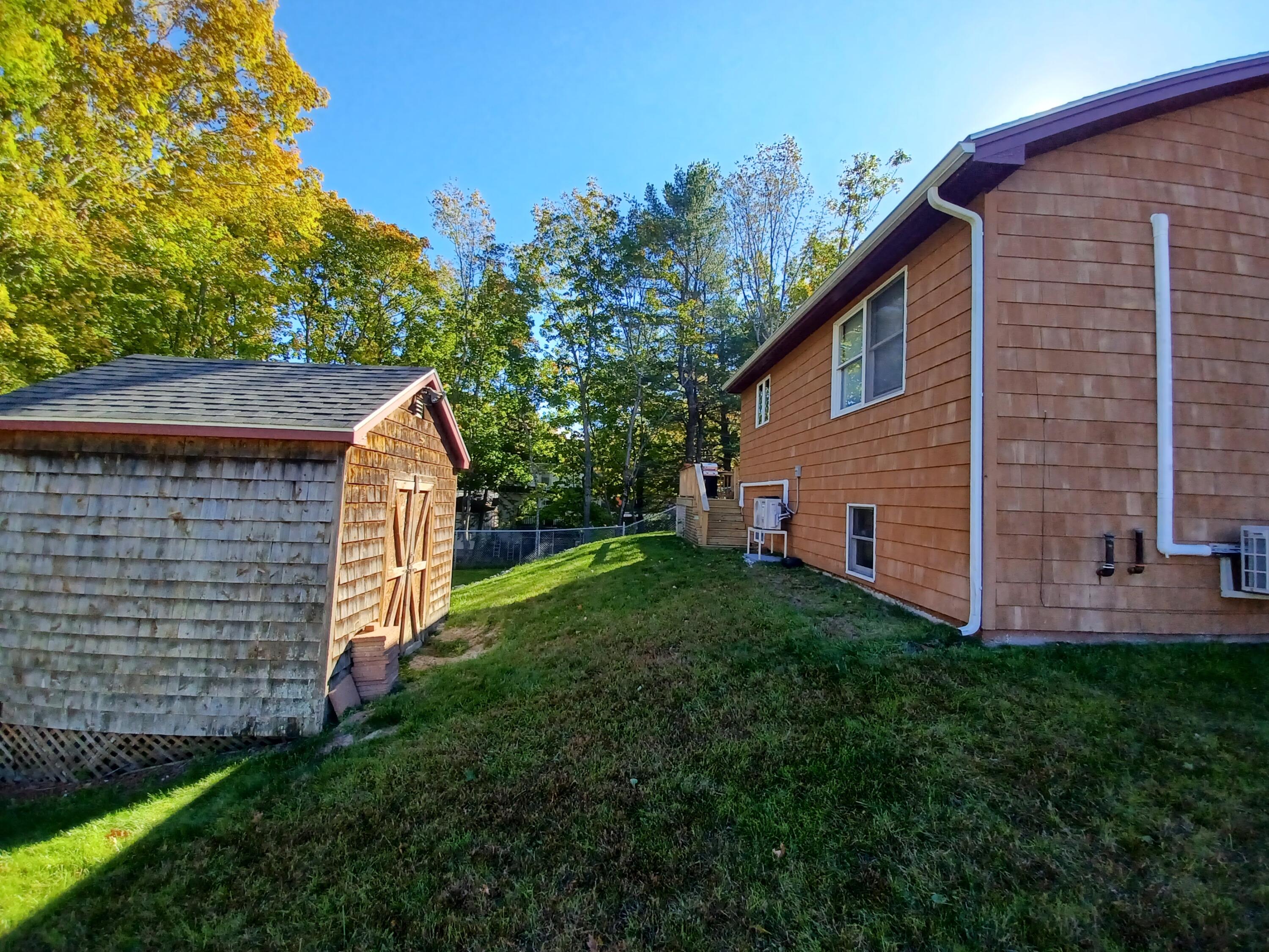 11 Woodlawn Avenue Auburn ME 04210