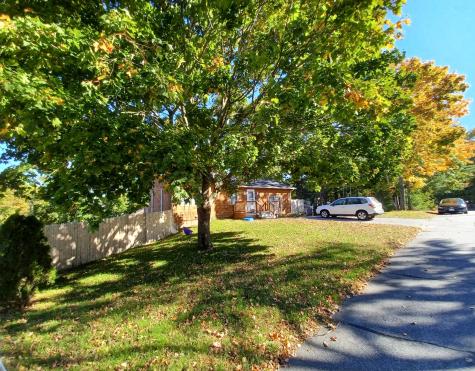 11 Woodlawn Avenue Auburn ME 04210