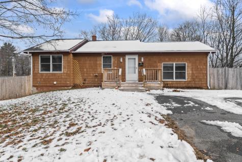 11 Woodlawn Avenue Auburn ME 04210