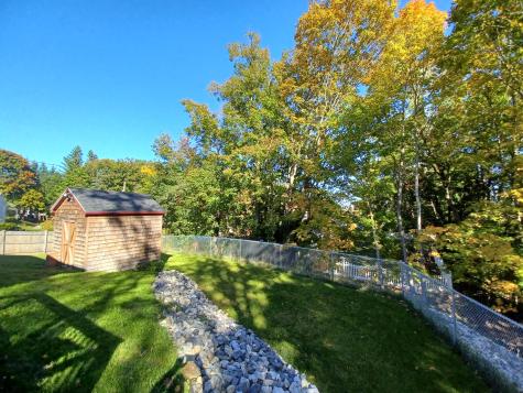 11 Woodlawn Avenue Auburn ME 04210