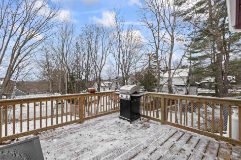 11 Woodlawn Avenue Auburn ME 04210