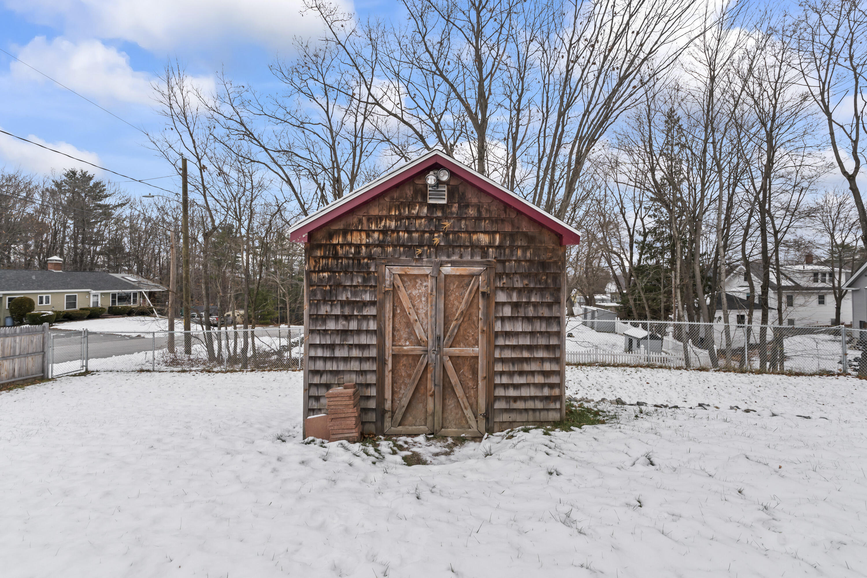 11 Woodlawn Avenue Auburn ME 04210