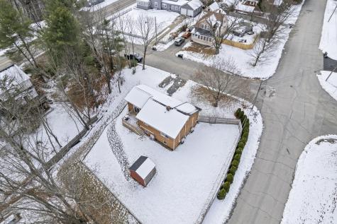 11 Woodlawn Avenue Auburn ME 04210