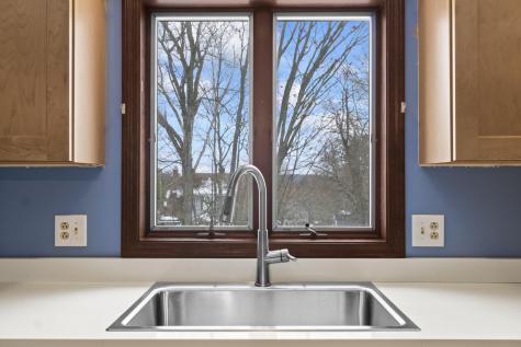 11 Woodlawn Avenue Auburn ME 04210